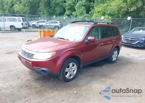 2010 Subaru Forester 2.5X Premium z USA, uszkodzony, nr VIN JF2SH6CC6AH776972